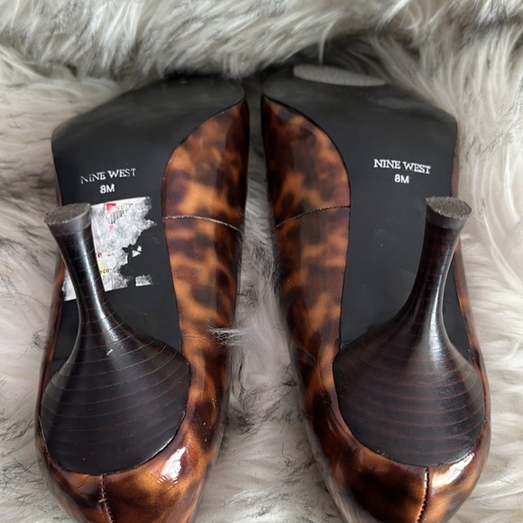 NINE WEST shiny tortoise-print heel! - Picture 9 of 11